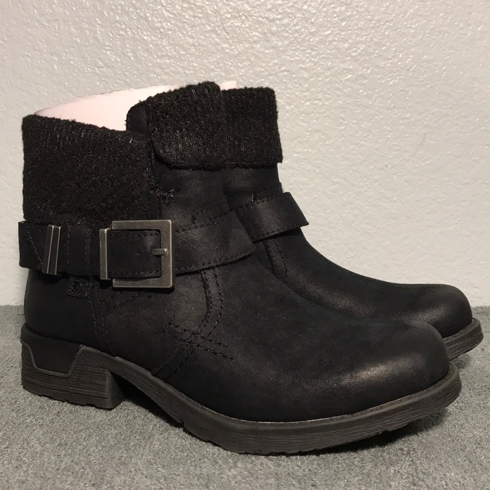 White Mountain Riza Black Fabric Ankle Boots